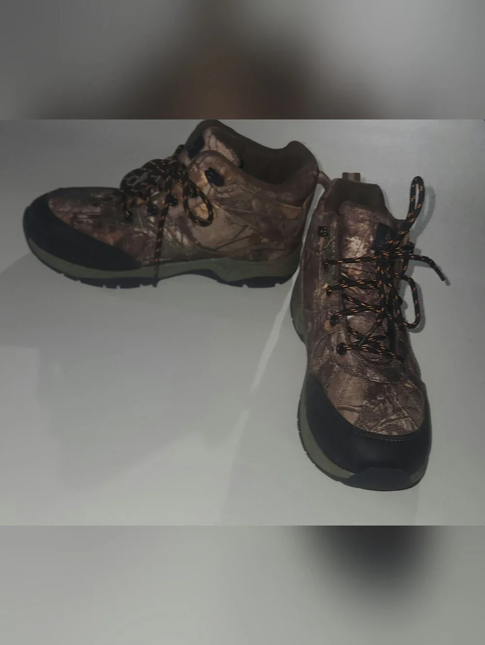 Ozark Trail Boys Mossy Oak Camo Lace-Up Outdoor Hiking Boots Size 5 Big Boys